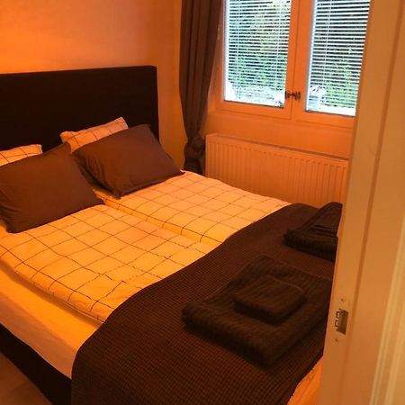 A Beautiful One Bedroom Apartment Stockholm Bagian luar foto