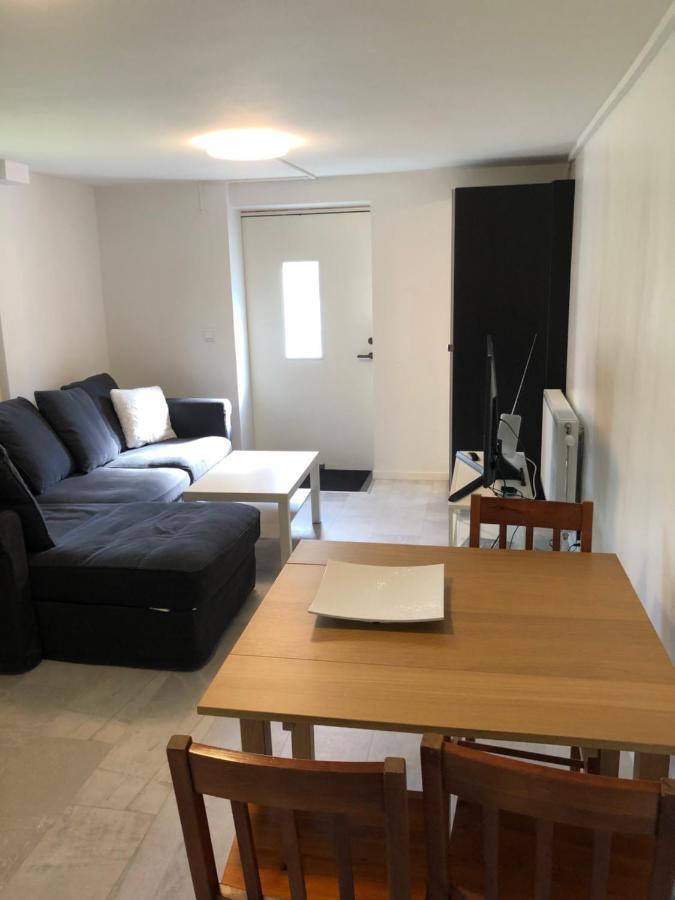 A Beautiful One Bedroom Apartment Stockholm Bagian luar foto